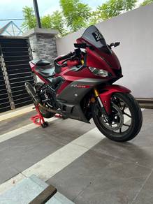Yamaha R25
