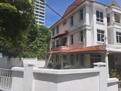 3-storey Terraced House For Sale in Tanjung Bungah,PNG
