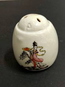 Ceramic Pepper Shaker