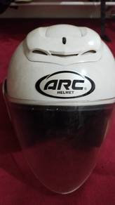 arc putih