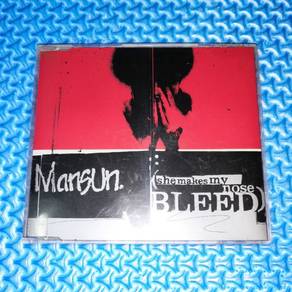Mansun - She Makes My Nose Bleed [1997] Single CD