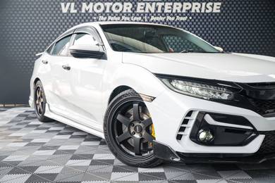 Honda Civic FC TC-PREMIUM in Desa Petaling, KUL