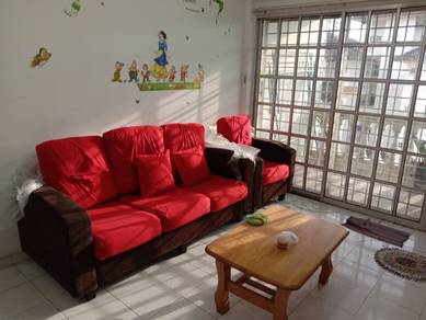 Condominium For Rent in Regency Terrace
