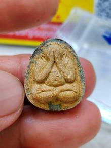 pitha yant duang lek
