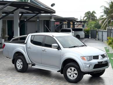 Mitsubishi Triton in Kota Bharu, KTN