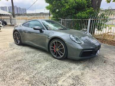 Porsche 992 Carrera S 911 CARRERA in Old Klang Road, KUL