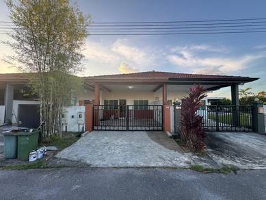 3B2B Homestay at Uni Garden Kota Samarahan