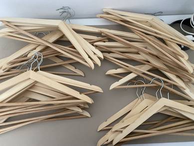 ikea hanger bumerang