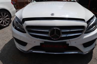 Mercedes benz c205 half cut