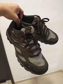 Decathlon MH100 Hiking Shoe
Water Proof