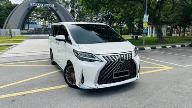 Toyota Alphard in Tangkak, JHR