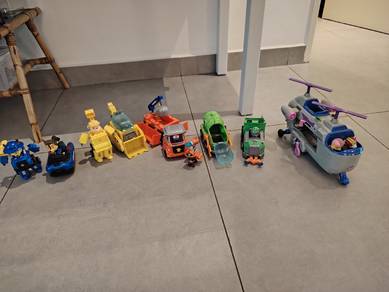 Paw Patrol toy set 