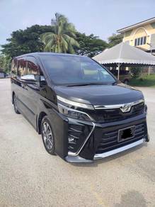 Toyota Voxy ZS KIRAMEKI II in Bangi, SGR