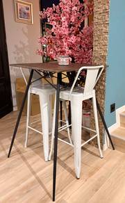 Bar Table
