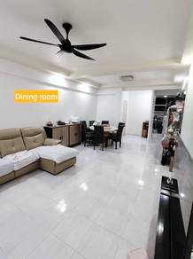 Apartment For Sale in Mon Glori