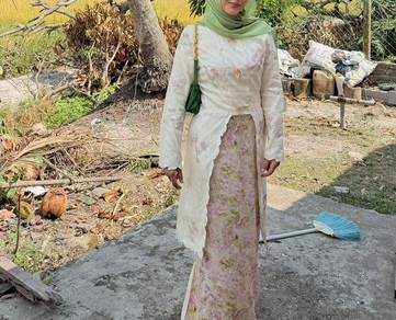 Sarima thalia kebaya 