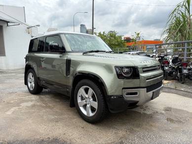 2023 Land Rover Defender 90S P300