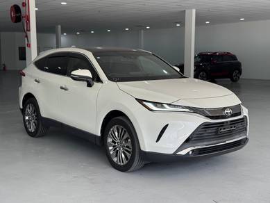 Toyota Harrier Z in Sungai Penchala, KUL