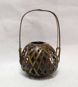 Japan Ikebana woven bamboo wood vase minimalist Wa