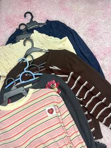 Bajuu preloved ad yg dh pkai n yg belom pakai
