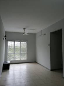 Apartment For Sale in Baiduri Courts (Bukit Puchong)
