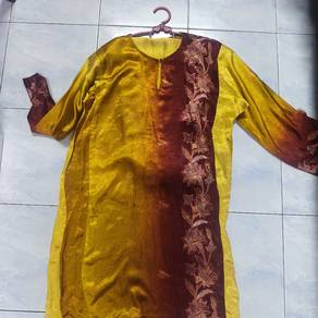 baju kurung corak batik 