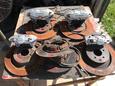 No 17-5-11 Discbrake Akebono Skyline V36 370gt Jpn