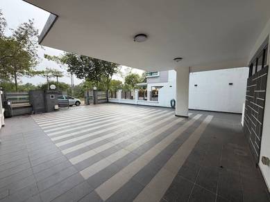 Semi-Detached House For Sale in Horizon Hills,JHR