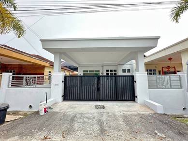 Semi-Detached House For Sale in Batu Pahat,JHR