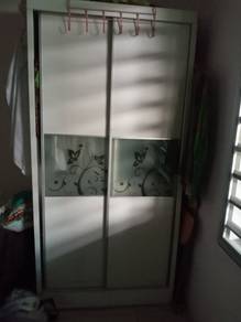 Medium size cupboard - can nego