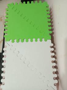 Baby playmat