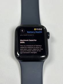 Apple Watch SE 2nd Gen 2024 GPS +Original Charger