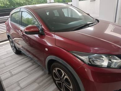 Honda HR-V S in Setia Alam, SGR
