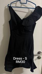 pre loved black dress