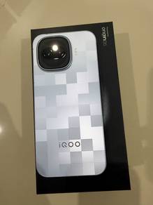iQOO 15R 12GB RAM + 256GB STORAGE