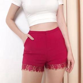 Red lace short pant