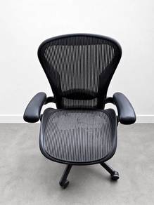 Herman Miller Aeron Office Chair Black Mesh