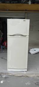 Goldstar refrigerator peti sejuk peti ais fridge