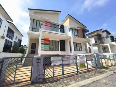 Semi-Detached House For Sale in Ipoh,PRK