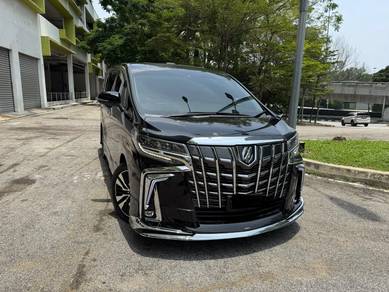 Toyota Alphard SC in Damansara, KUL