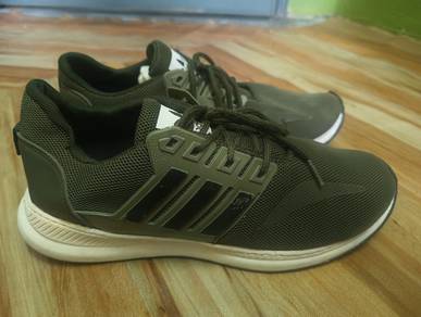Kasut Adidas Army Green
