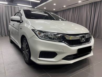 Honda City GM6 HYBRID in Petaling Jaya, SGR