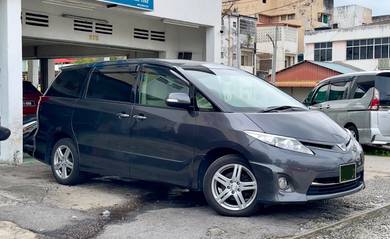2010 Toyota Estima AERAS