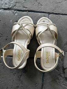 Sandal Kanak-kanak Perempuan