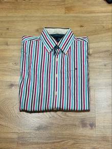Kemeja Tommy Hilfiger