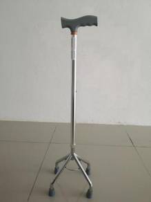 Bandar Perda KPJ hospital quad cane small base