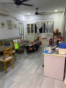 Apartment For Sale in Sri Bahagia Court
