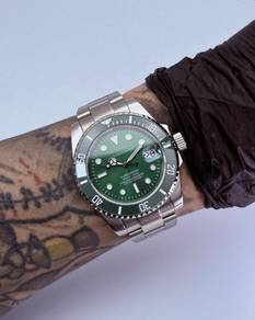 Custom Seiko Mod 40mm Hulk Green Submariner