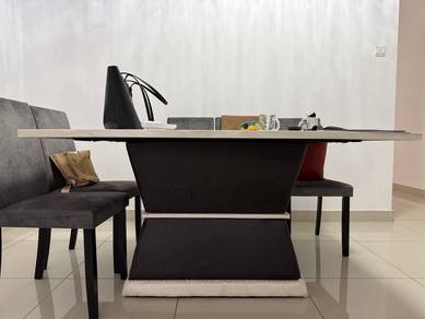 Dining Table / Meja Makan