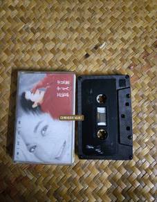 Kaset Sylvia Chang